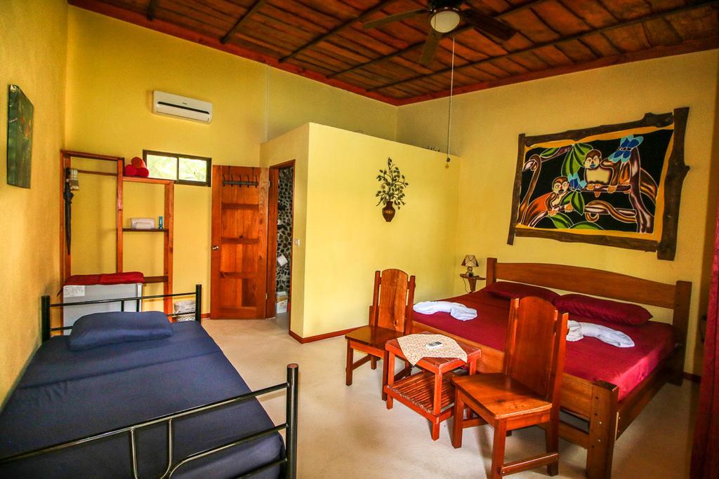 Guava Lodge Playa Matapalo Bagian luar foto
