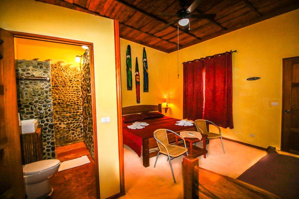 Guava Lodge Playa Matapalo Bagian luar foto